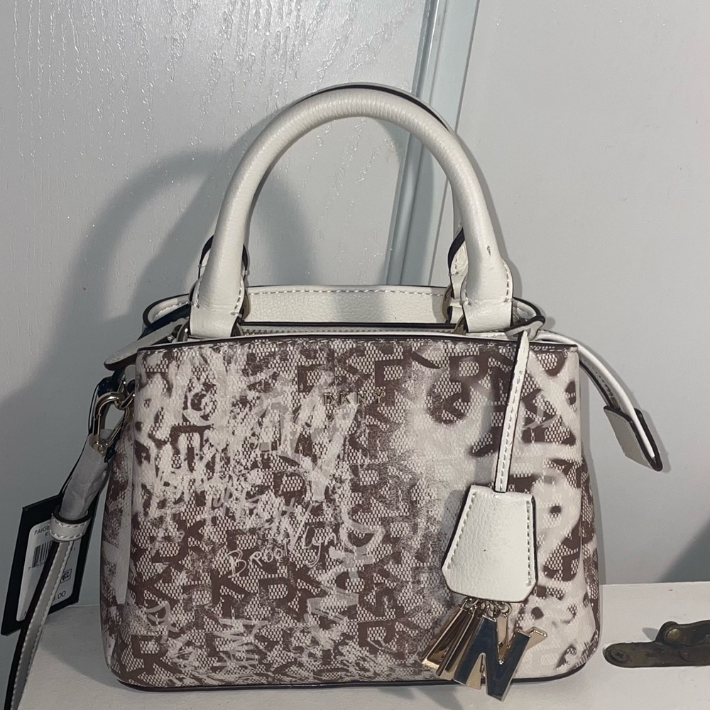 NEVER USED | HARD TO FIND | GRAFITI | CROSS BODY BAG | 78$ OFF ORIGINAL PRICE